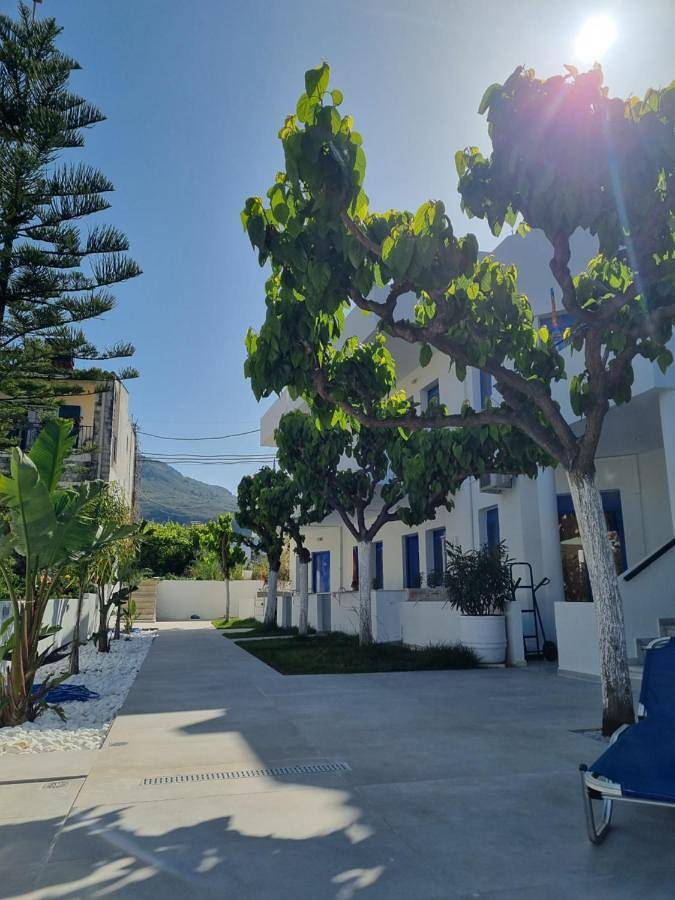 Location de vacances pour 2 personnes, avec piscine ainsi que bassin pour enfant et jardin dans Georgioupoli - 4