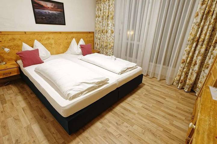 Doppelzimmer, Dusche, Wc, Economy - Weinidylle Opitz in Illmitz, Neusiedlersee-Hügelland