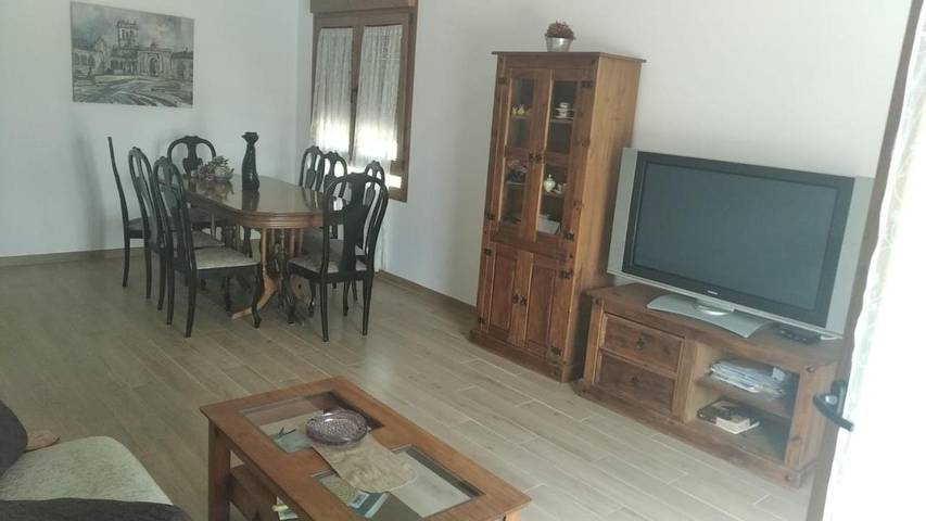 Casa rural para 3 personas, con vistas además de jardín y piscina, Se admiten mascotas en Castilla y León - 3