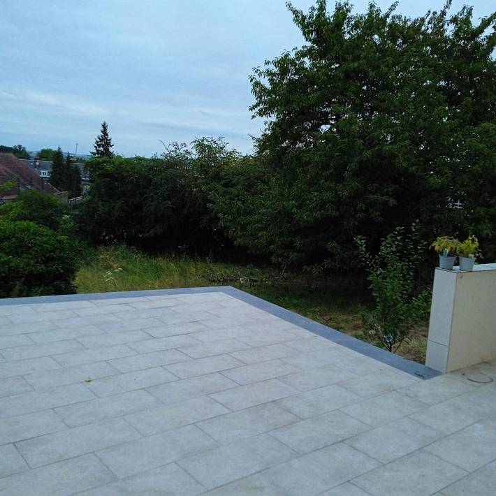 Location de vacances pour 6 personnes, avec vue ainsi que terrasse et jardin à Laon - 3