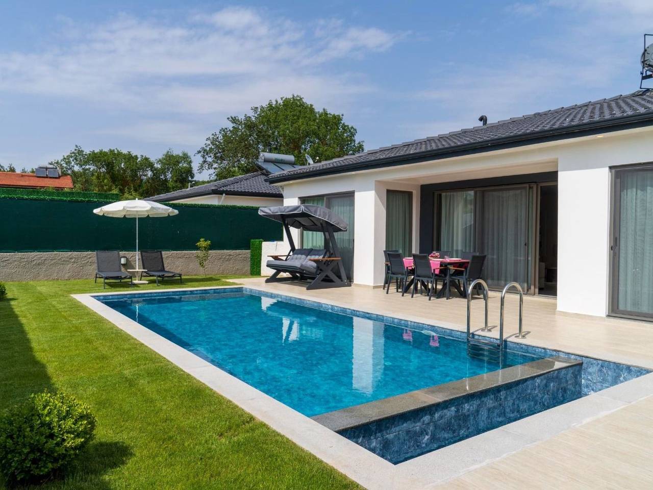 Casa de vacaciones para 6 personas con piscina in Kayaköy, Muğla