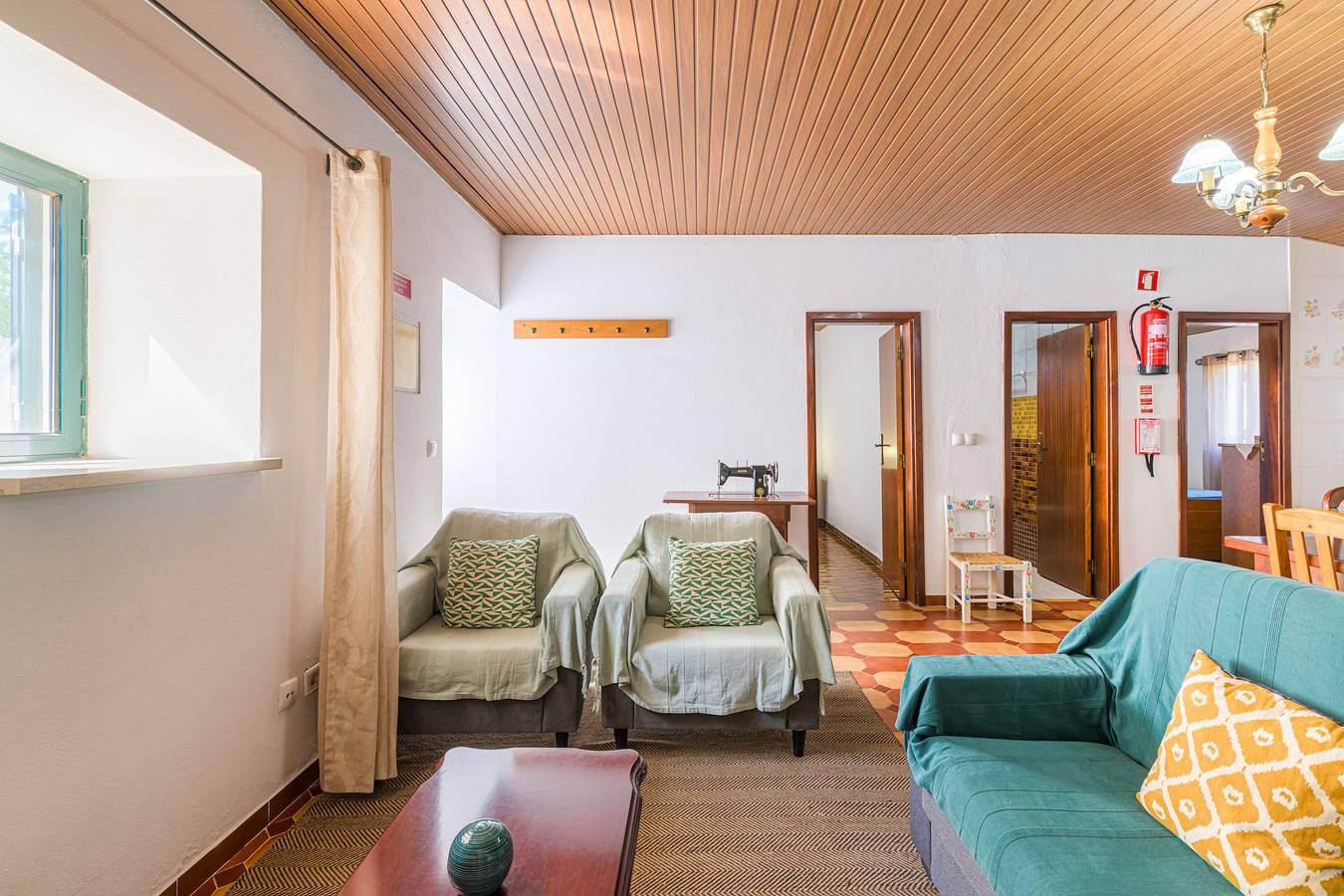 Casa de Férias 'Costa Vicentina' com Terraço Privado, Jardim Privado e Wi-Fi in Costa Alentejana