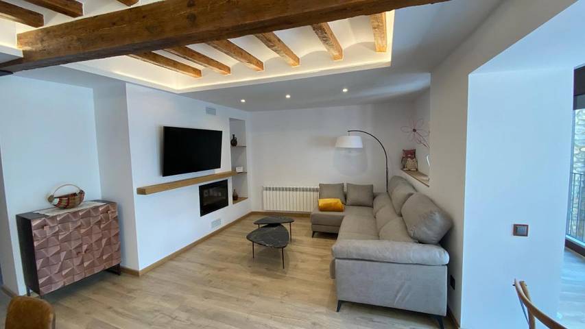 Gîte pour 6 personnes, avec vue et terrasse à Bagà - 3