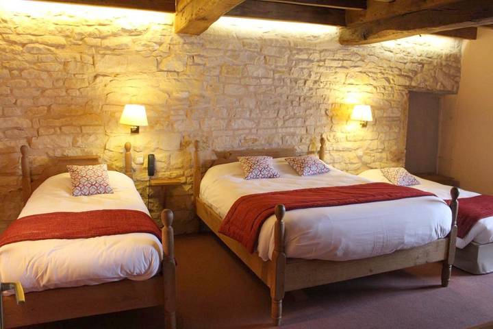 Hôtel pour 2 personnes, avec vue et terrasse, animaux acceptés à Cormatin - 4