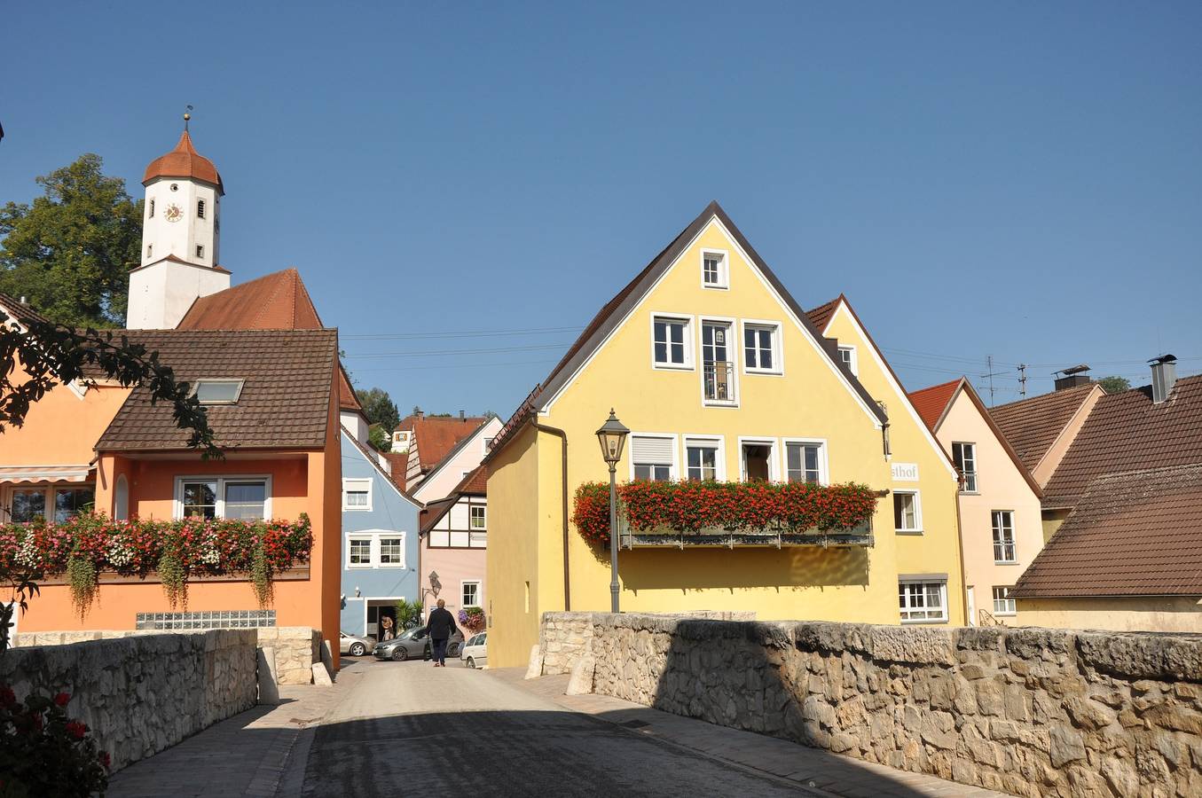 Hotel Gasthof zum Goldenen Lamm - Zimmer 8 - Einzelzimmer mit großer Bettablage in Harburg (Schwaben), Bayerisch Schwaben