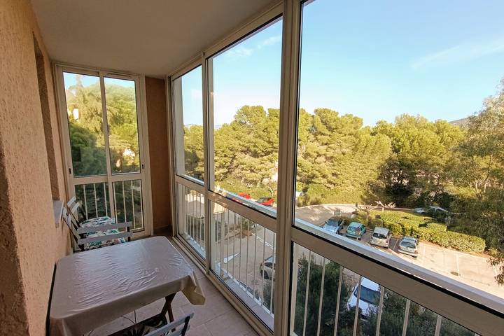 Appartement de vacances pour 4 personnes, avec piscine et balcon, adapté aux familles à Six-Fours-les-Plages