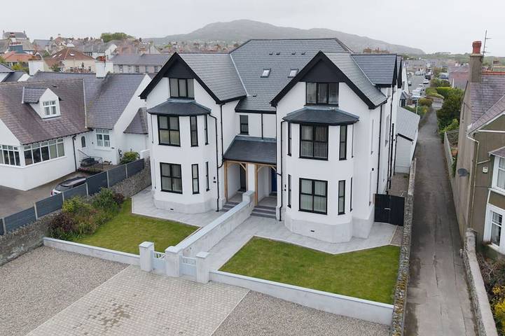 Cottage for 10 people in Holyhead