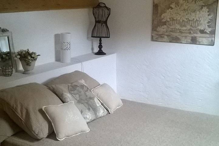 Gîte pour 8 personnes, avec jardin et jacuzzi à Meyras - 4