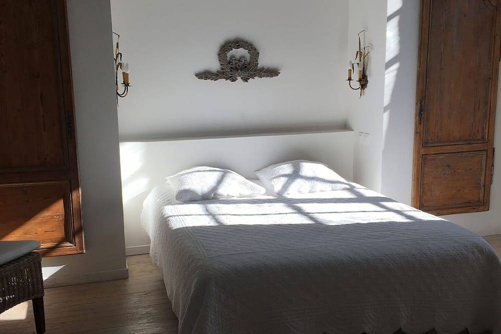 Chambre dans Ancien Couvent in Cahuzac, Région de Villeneuve-sur-Lot
