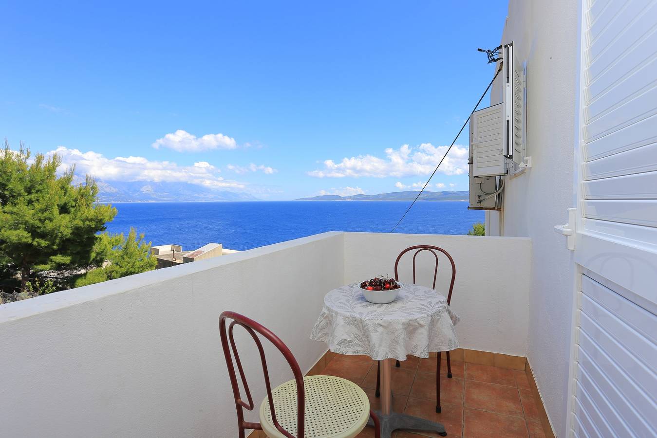 Cały apartament, Jednopokojowy apartament z balkonem i widokiem na morze Lokva Rogoznica, Omis A-17645-d in Lokva Rogoznica, Omiš-Riviera
