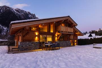 Gîte pour 8 personnes, avec balcon, adapté aux familles dans Les Bossons