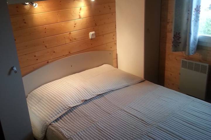 Gîte pour 8 personnes, avec jardin ainsi que terrasse et piscine à Grandcamp-Maisy - 3