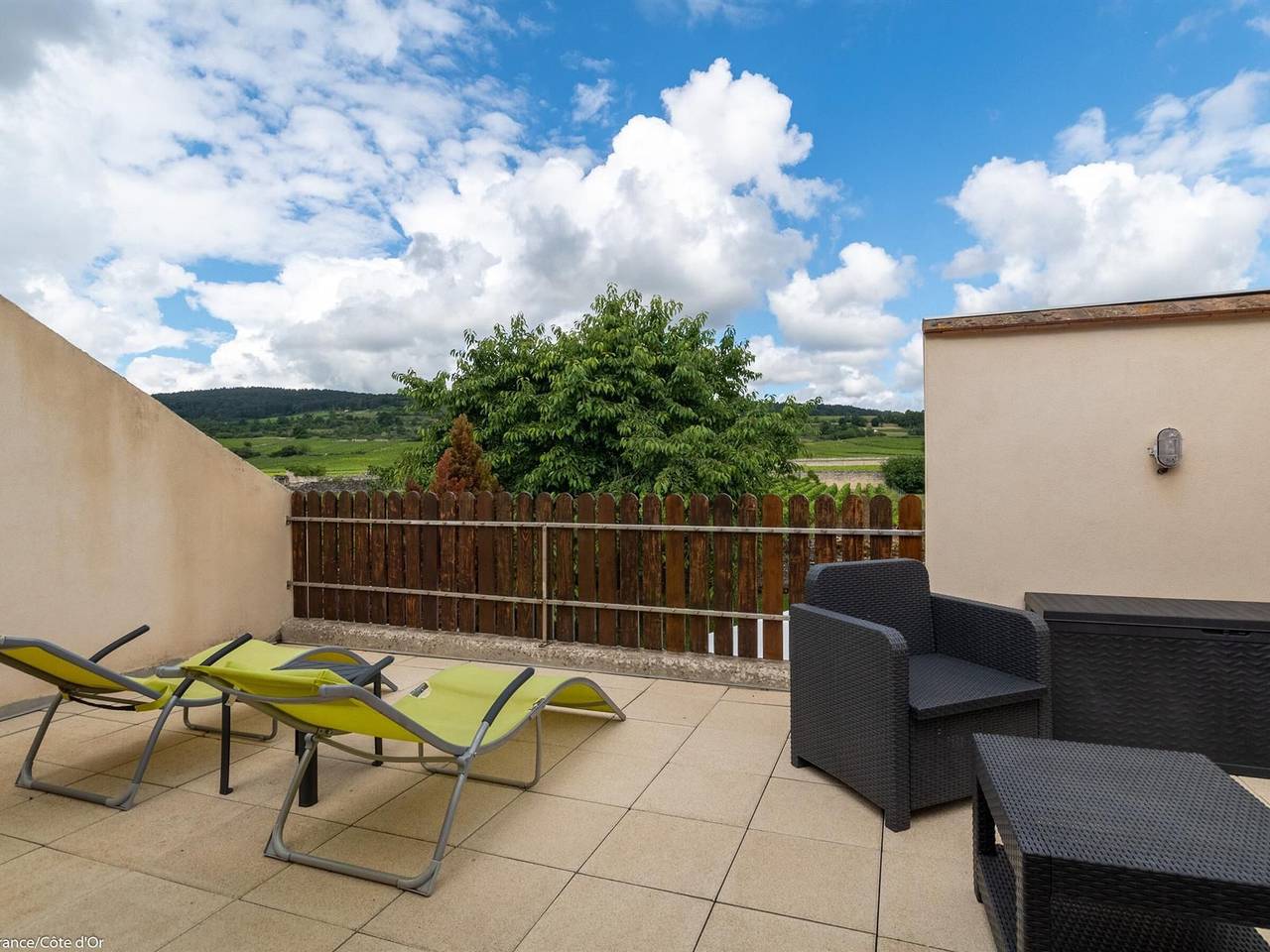 Cottage in Meursault with garden and terrace, near vineyards in Meursault, Beaune region