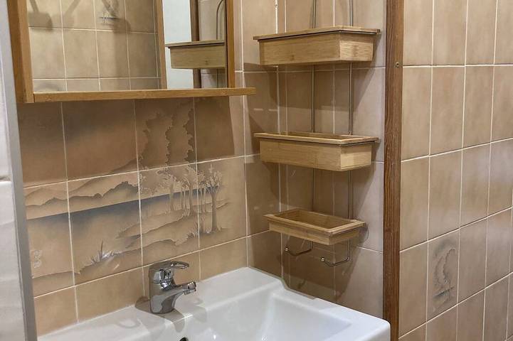 Gîte pour 5 personnes, avec terrasse et jardin dans Lac d'Aureilhan - 4