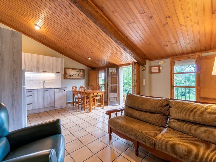 Casa rural para 4 personas, con jardín además de terraza y piscina en Lladurs - 4