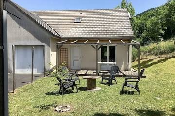 Gîte pour 7 personnes à Thiézac