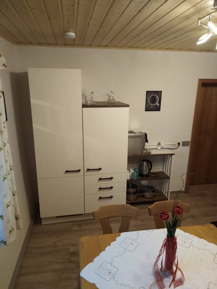 Ganze Wohnung, Ferienwohnung am Marktplatz - Gemütliche Ferienwohnung (65qm) mit Holzofen in Sparneck, Landkreis Hof