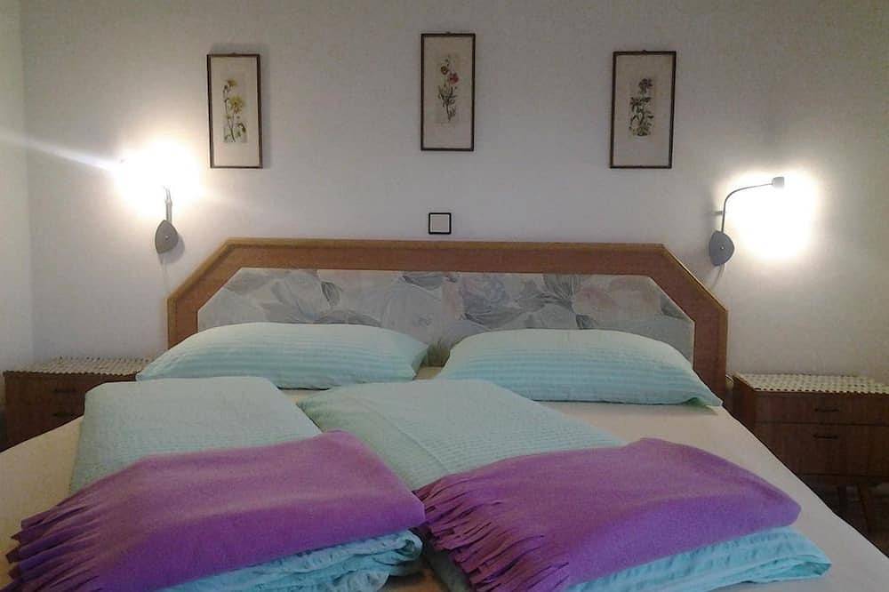 Ganze Wohnung, Apartment 1.St. /2 Schlafräume/Dusche, Wc - Else Weissbacher, Appartements in Loferer und Leoganger Steinberge, Lofer