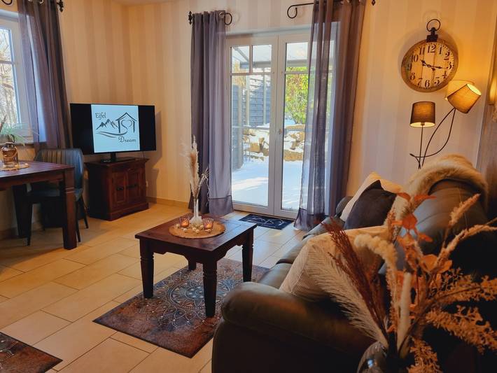Apartamento entero, Eifel Dream Kleinenims con jacuzzi exterior privado y sauna in Burbach, Bitburg-Prüm