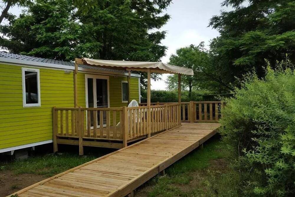 Camping pour 4 Personnes dans Cormoranche-sur-Saône, Région de Bourg-en-Bresse