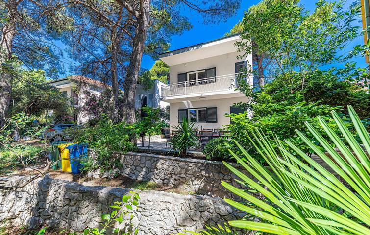 Ferienhaus für 7 Personen, mit Terrasse, mit Haustier in Grad Šibenik - 3