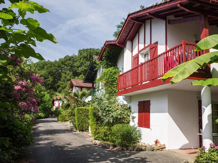 Appartement de vacances pour 6 personnes, avec Terrasse et Piscine