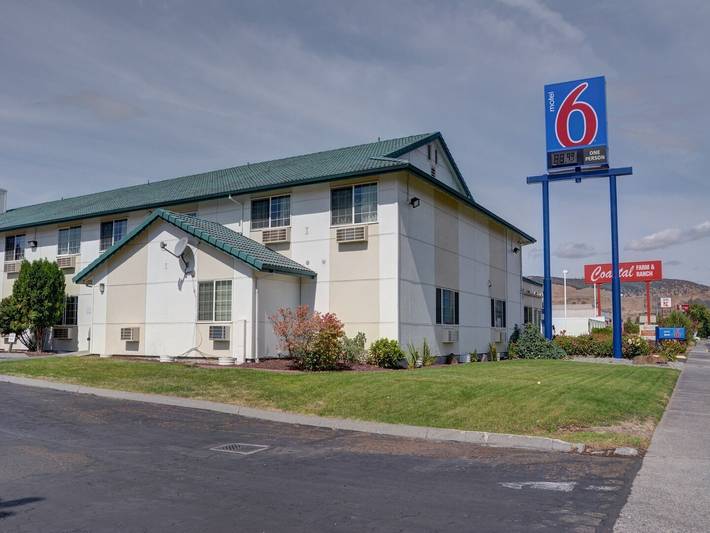Entire apartment, 1 Queen Bed | Non-Smoking in Wasco County
