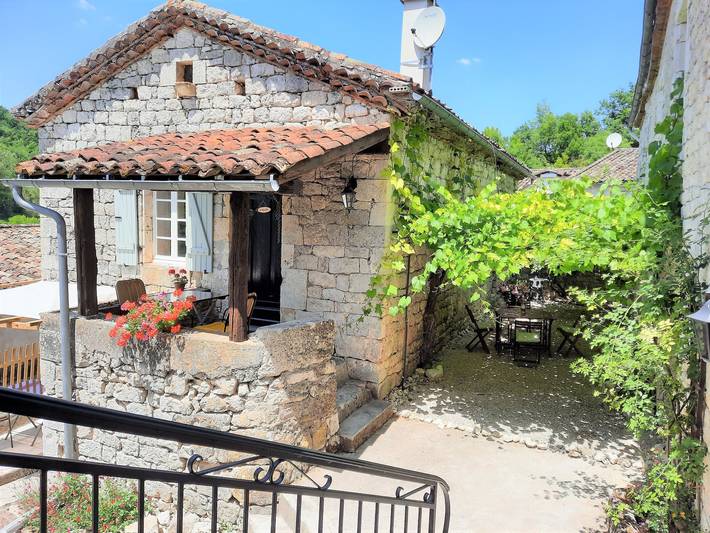 Gîte pour 4 personnes, avec piscine