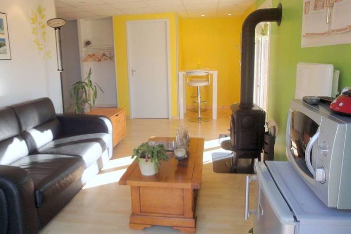 Gîte pour 3 personnes, avec jardin à Clairvaux-les-Lacs - 3