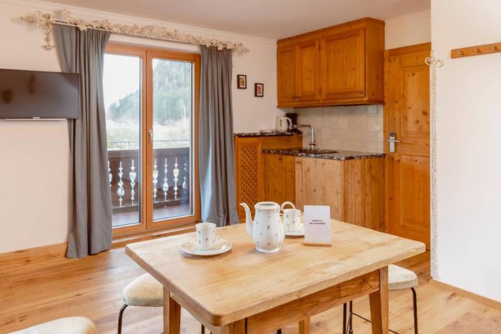 Hotel für 6 Personen, mit Balkon und Terrasse sowie Garten und Pool in Sankt Wolfgang im Salzkammergut - 3