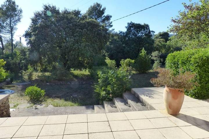 Location de vacances pour 6 personnes, avec jardin ainsi que terrasse et piscine à Tavernes - 3