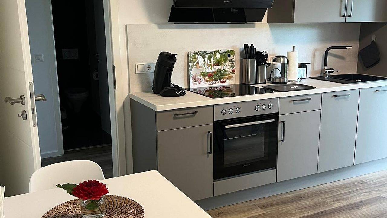 Geheel vakantieappartement, Vakantieappartement voor 2 personen met terras in Saarburg, Mosel-Saar