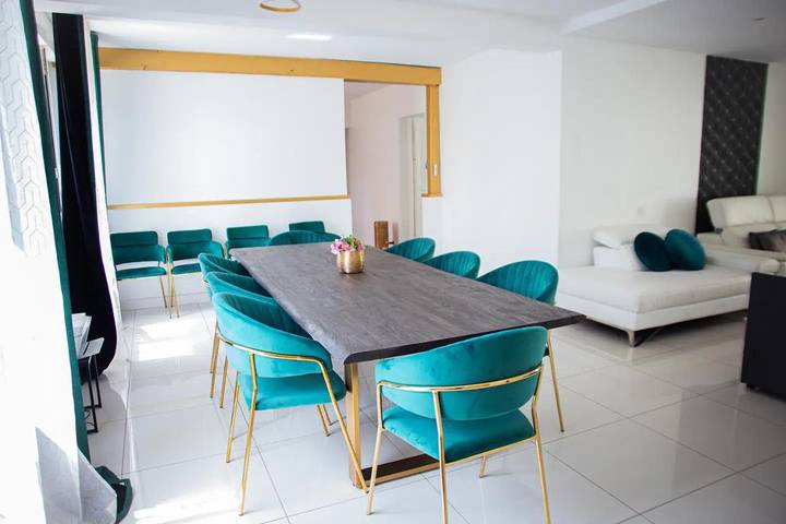 Location de vacances pour 20 personnes, avec jardin et vue à Émerainville - 4