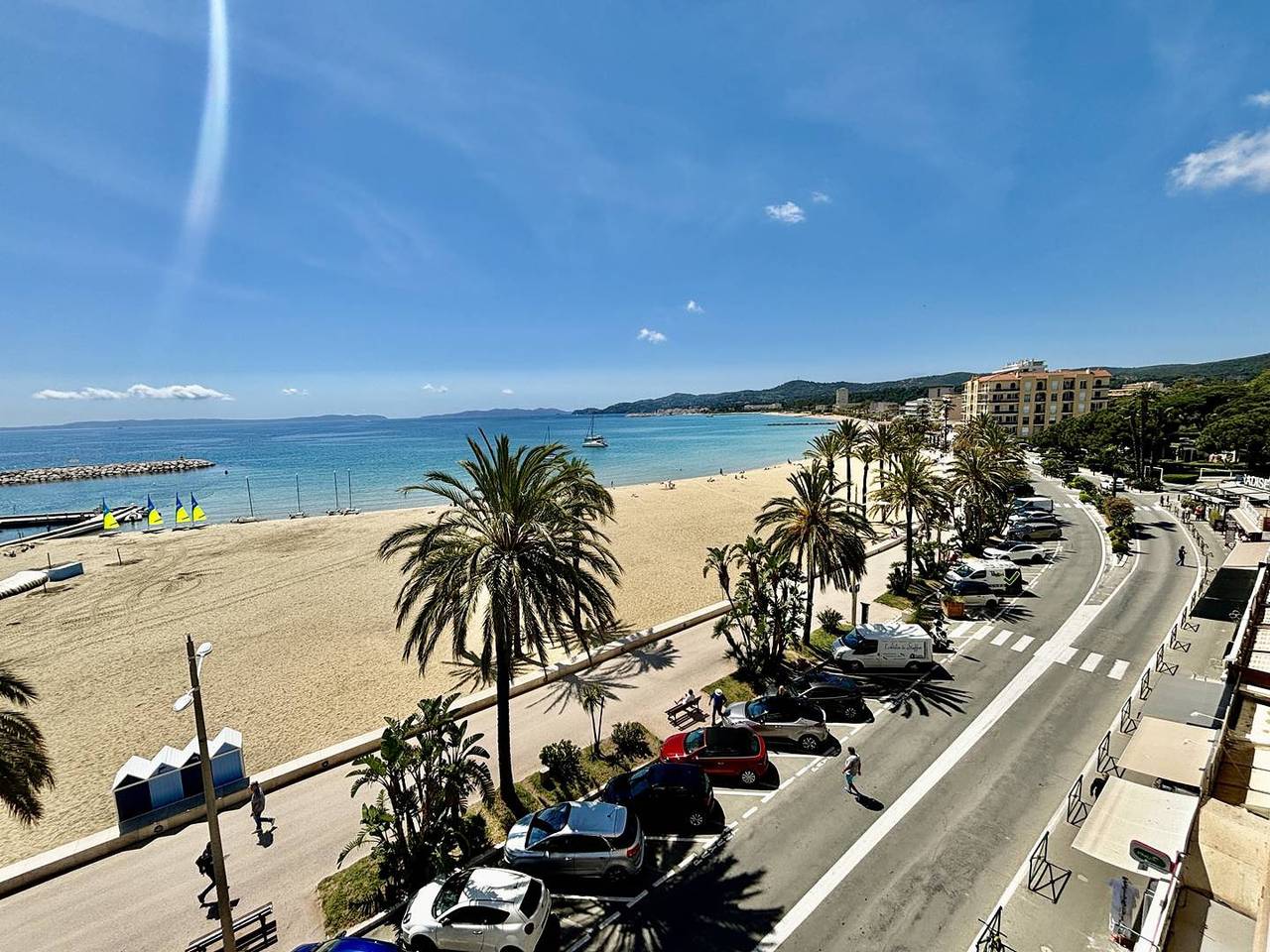 Appartement entier, Residence De La Plage - Vue Mer - Centre & Plage in Le Lavandou, Région de Toulon