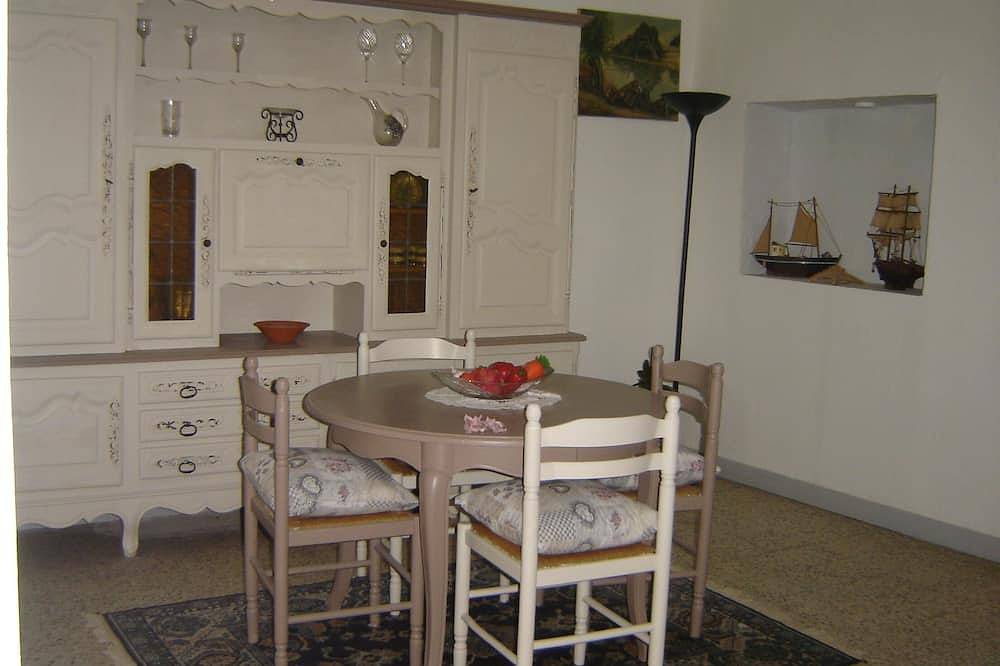 Chambre D Hote  La Maison Des Vendangeurs in Trausse, Région de Carcassonne