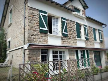 Gîte pour 2 personnes, avec jardin à Treignac