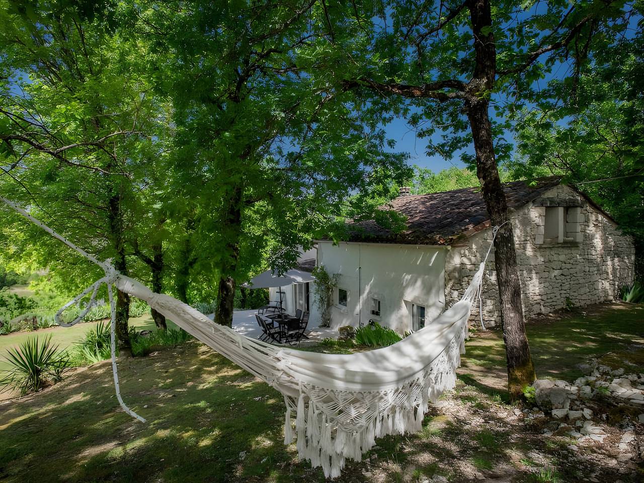 Charming Cottage in Fargues (Prayssac/Montcuq) — Private Pool & Spa, Vineyard View in Fargues, Quercy