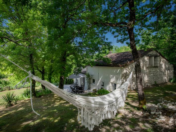 Gîte con encanto en Fargues (Prayssac/Montcuq) — Piscina privada, spa y vistas a viñedos de Cahors in Fargues, Quercy