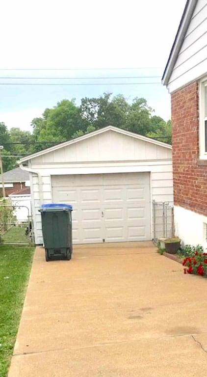 Hübsches 3-Bett-1-Badezimmer-Haus in einer guten Gegend in der Nähe von Parks und in der Nähe der Innenstadt! in St. Louis, Missouri