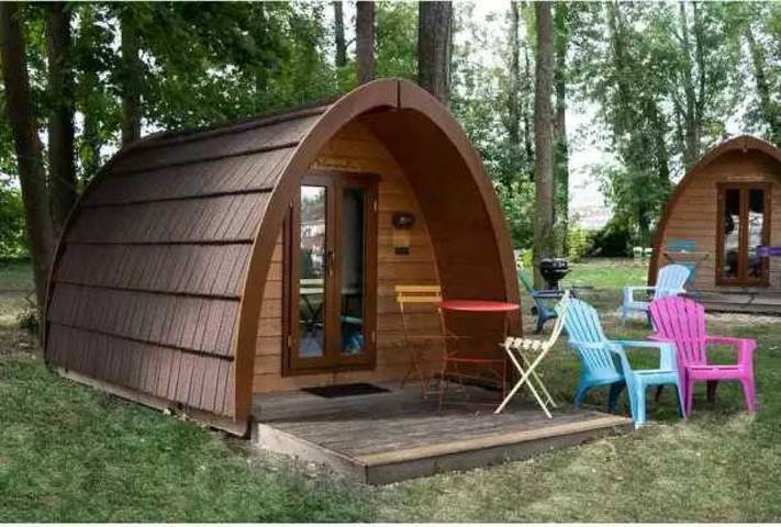 Tente pour 3 personnes, avec jacuzzi et sauna dans l' Aube