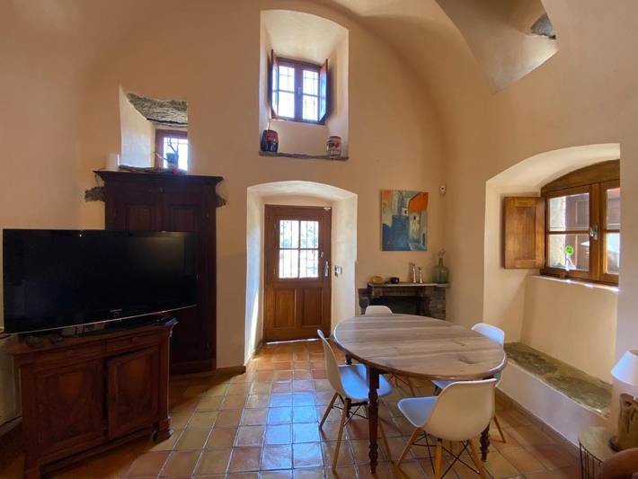 Location de vacances pour 5 personnes, avec piscine et vue ainsi que jardin et terrasse à Castifao - 3