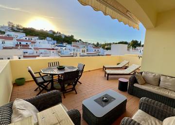 Gîte pour 4 personnes, avec balcon à Carvoeiro