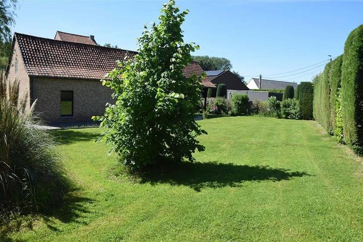 Location de vacances pour 10 personnes, avec jardin à Renaix - 4
