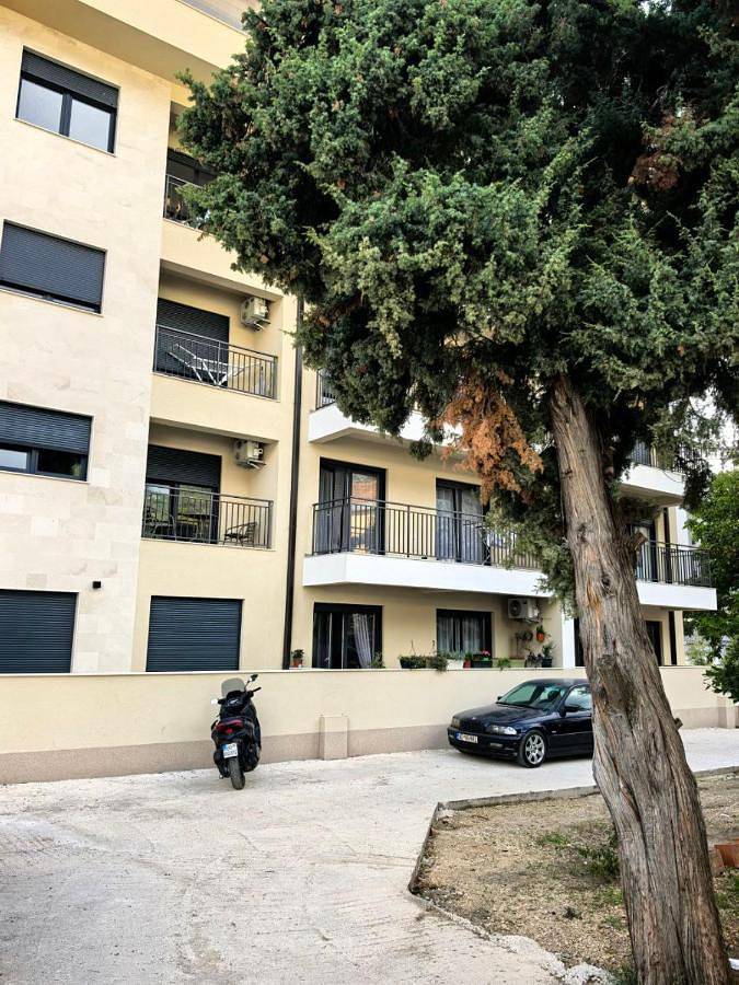 Ferienwohnung für 4 Personen, mit Balkon in Budva