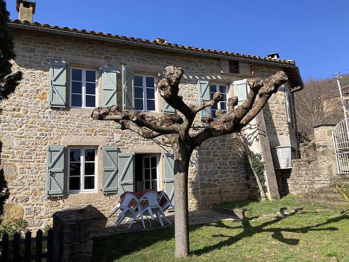 Gîte pour 13 personnes, avec jardin et terrasse