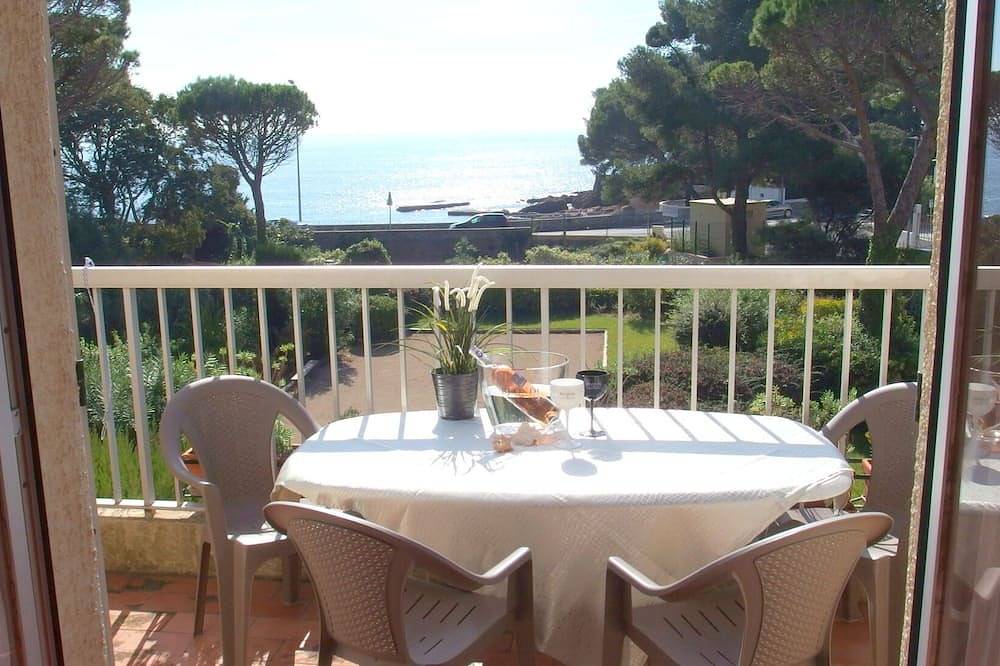 Appartement entier, Apt Ideal Couple Avec Enfants, Wifi, Clim Reversible , Garage. in Boulouris, Saint-Raphaël