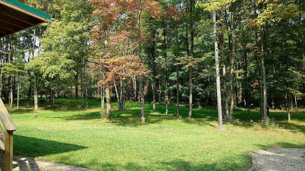 Gemütliche Hütte in der westlichen Teil der Pa Wilds und dem Allegheny staatlicher Wald in Allegheny Nationalwald