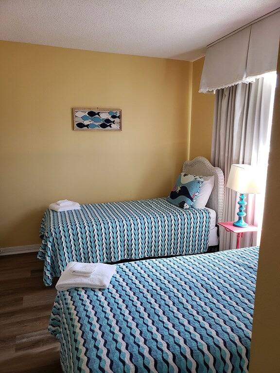 Vacation rental for 8 people, with pool and sauna as well as hot tub and balcony in Fort Morgan