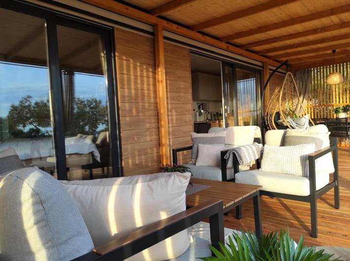 Camping pour 6 personnes, avec vue et terrasse, animaux acceptés à Tisno - 4