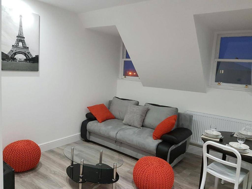 Apartamento vacacional entero, 2-Bed Apt, Sleeps 6 with Parking, 30 min to London in Chelmsford, Essex